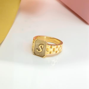 Anel inicial personalizado para homens e mulheres – Anel de sinete banhado a ouro em prata esterlina 925, joia com letras personalizadas, presente para ele ou ela