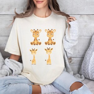Comfort color giraffe t-shirt, small giraffe zoo t-shirt, tee for wild animal lovers, giraffe gift for her, giraffe t-shirt detail