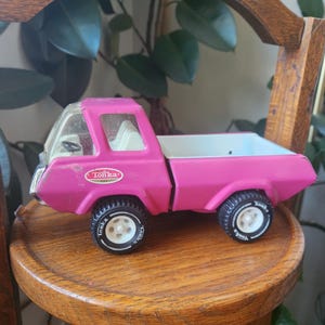 Vintage 1970s Hot Pink Tonka Truck Farm Diecast Steel Toy