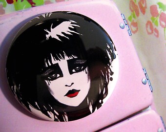 Siouxsie Sioux Gothic Punk Girl Round Art Magnet