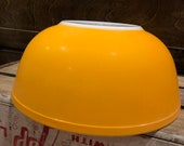 Vintage Pyrex Friendship Orange 404 Mixing Bowl