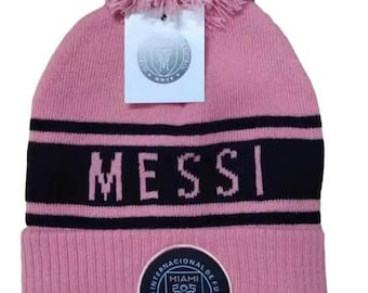 Gorro de invierno Messi Holidays, clásico gorro de punto con puños y pompón. ROSA