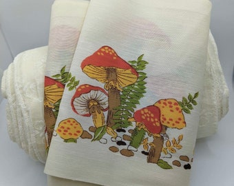 garniture de tissu de champignon de cru - par cour - approvisionnement d’artisanat