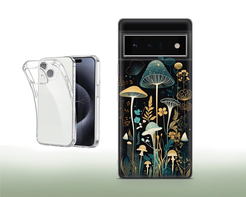 Peut inclure: Une coque de t&eacute;l&eacute;phone transparente avec un t&eacute;l&eacute;phone noir &agrave; l'int&eacute;rieur. La coque de t&eacute;l&eacute;phone pr&eacute;sente un motif de champignons et de fleurs dans des tons de vert, or et marron. La coque de t&eacute;l&eacute;phone est con&ccedil;ue pour un smartphone avec un bloc cam&eacute;ra.
