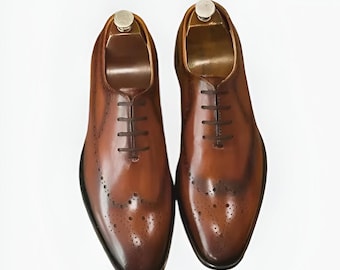 Zapatos Oxford Brogue de cuero marrón hechos a mano: Zapatos de vestir con puntera de ala