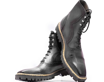 Handgemaakte zwarte leren laarzen met platte neus: Goodyear schoenen met omboorde enkels