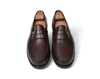 Mocassins en cuir marron faits main : Chaussures habillées cousues Goodyear pour hommes