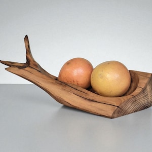 Rustikale Holzschüssel aus Akazienwurzelholz: Handgefertigte Servierplatte Holzschüssel für Salate und Früchte, Obstschale, Schüssel, Obstschale