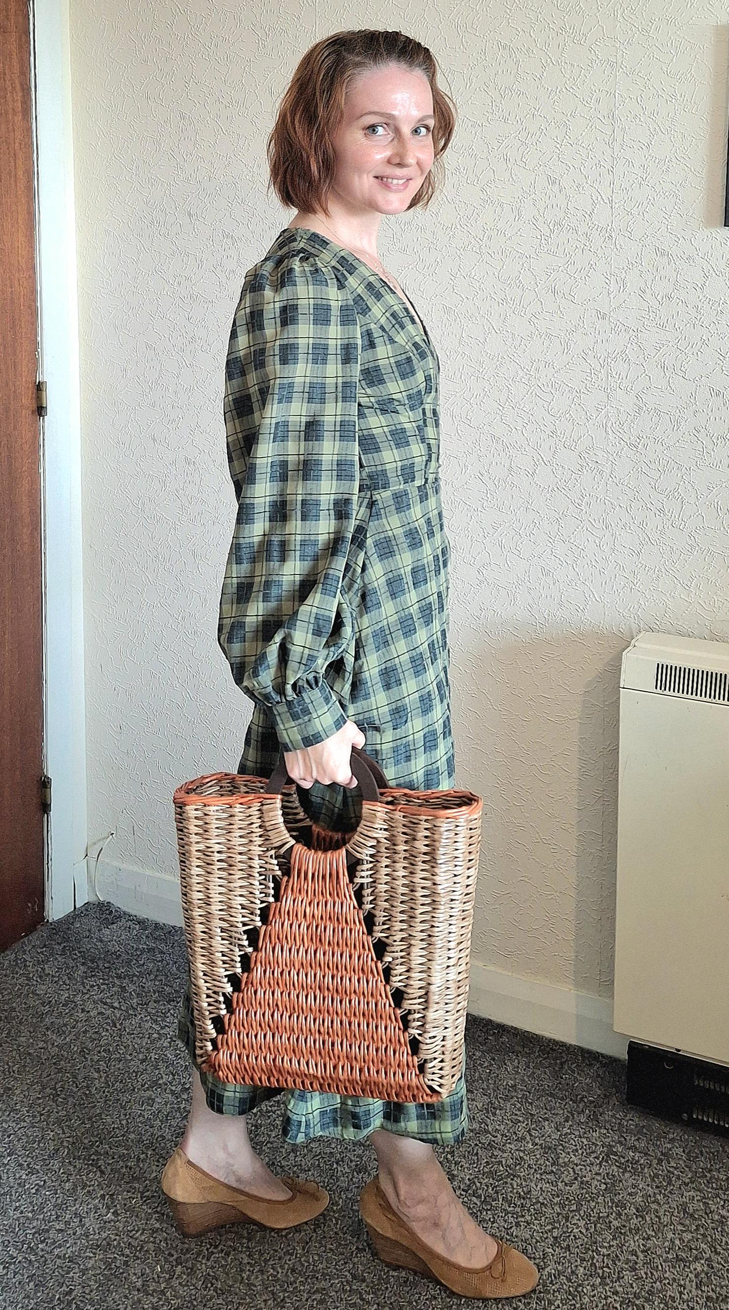 Handwoven Wicker Handbag: Natural Willow Basket Tote — image 4