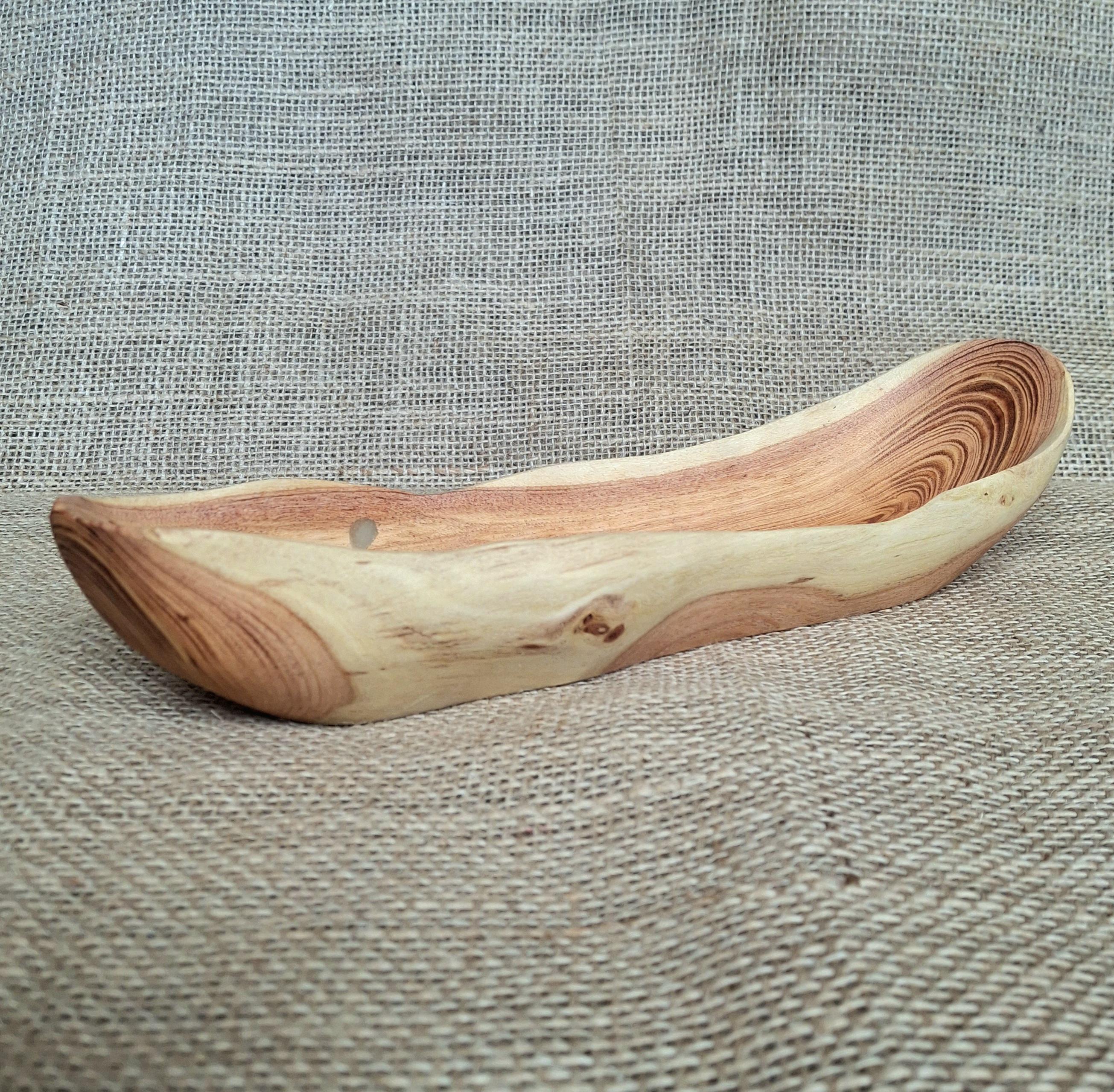 Handmade Wooden Bowl: Rustic Cottage Kitchen Decor — image 7