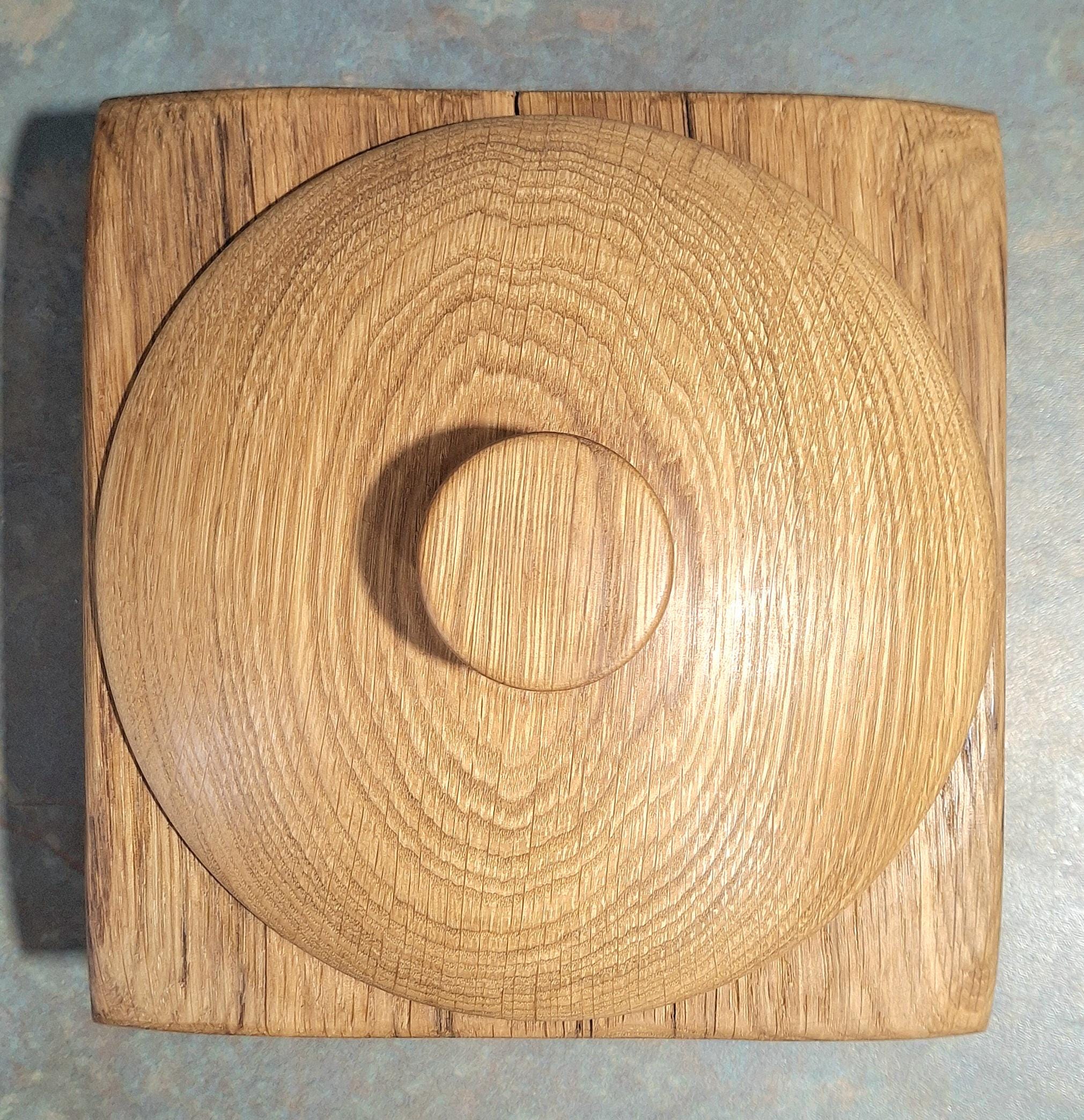Handcarved Oak Trinket Box with Lid, Wooden Jewelry Box, Container for tea, herbs — image 10