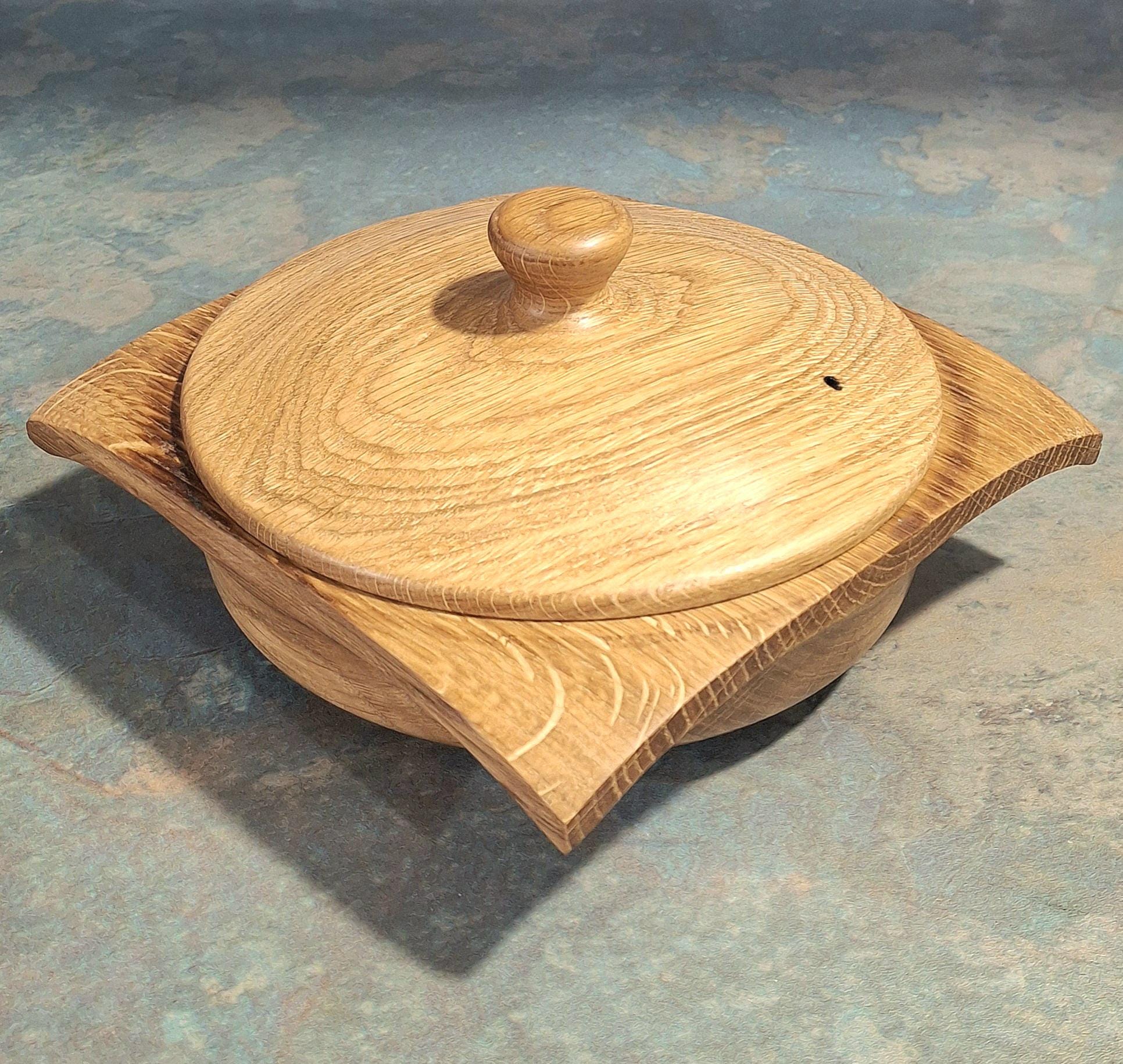 Handcarved Oak Trinket Box with Lid, Wooden Jewelry Box, Container for tea, herbs — image 7