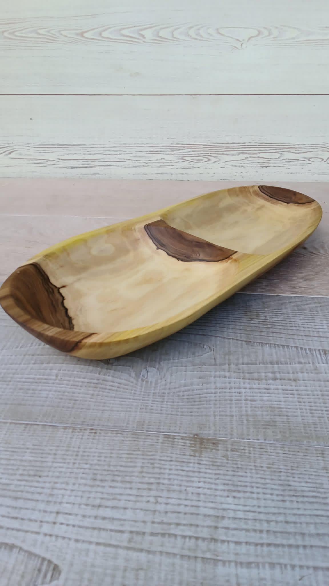 Hand Carved Wooden Bowl: Acacia Wood Serving Plate — image 4