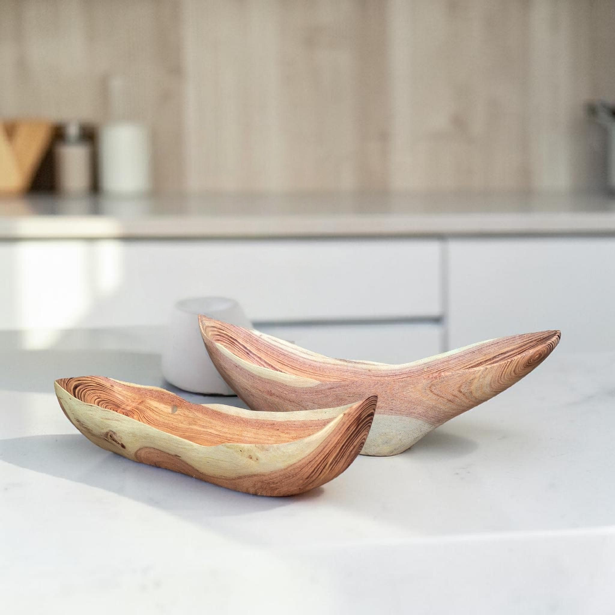 Handmade Wooden Bowl: Rustic Cottage Kitchen Decor — image 6
