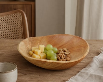 Rustikale Schale aus handgeschnitztem Eichen- und Ulmenholz: Salat-, Obst- oder Teigschale aus Holz