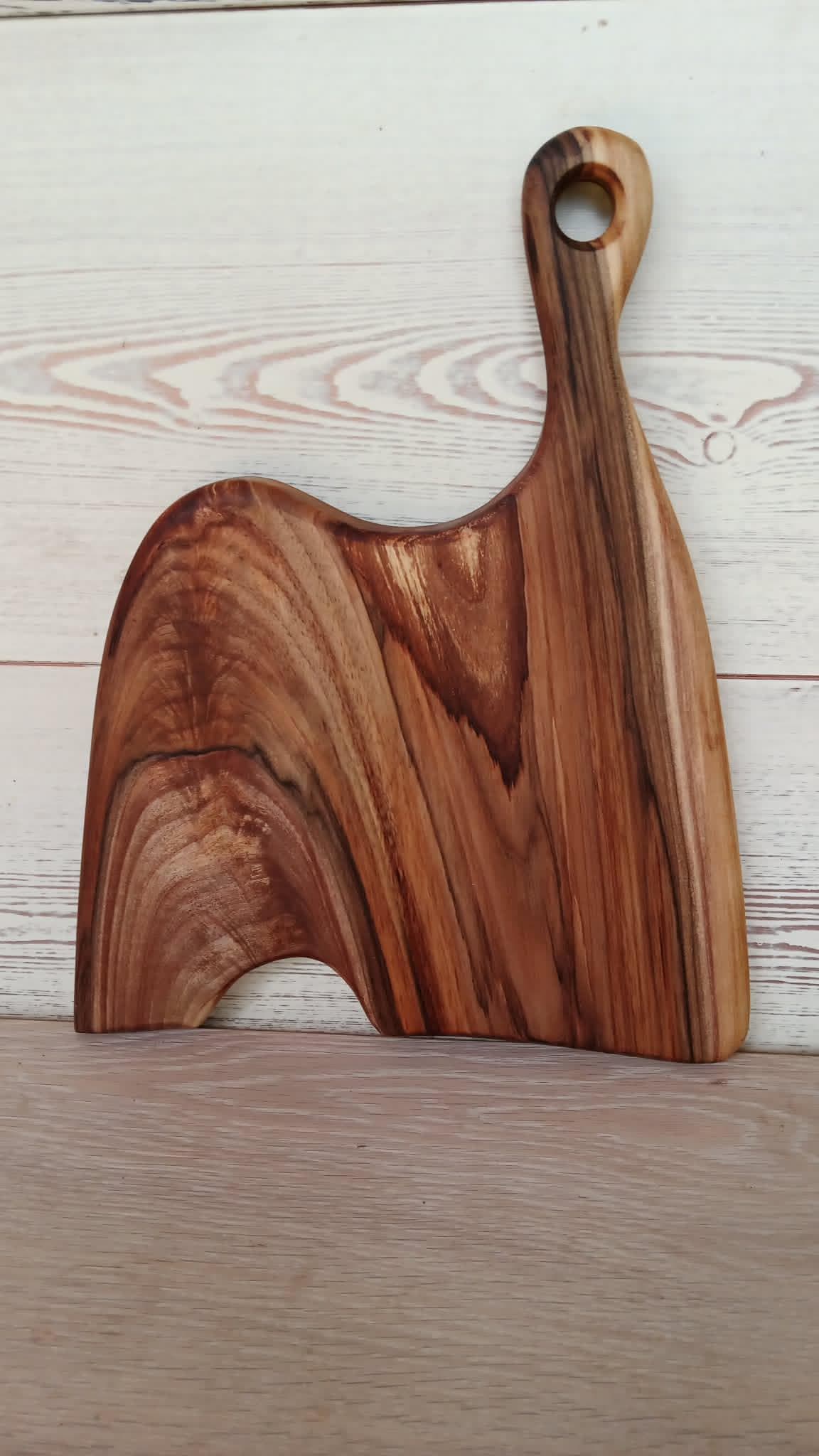 Handmade Walnut Wood Chopping Board: Rustic Cutting Cheese Board — image 4