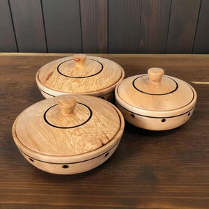 Handmade Large Trinket Dish, Spice Containers Crafted from Pear Wood, Wooden Bowl with lid