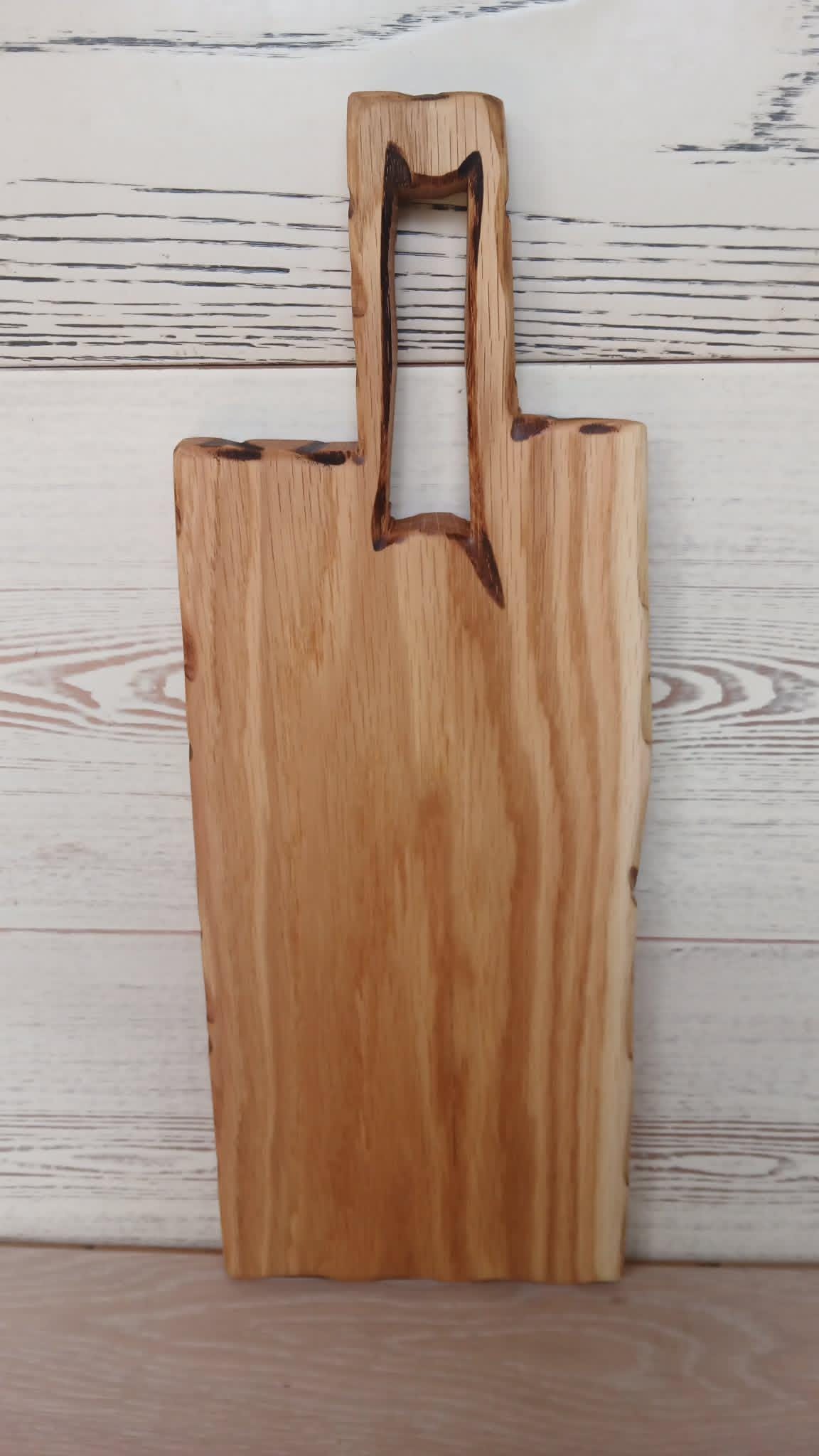 Handmade Oak Chopping Board: Rustic Cheese & Charcuterie Serving Platter — image 10