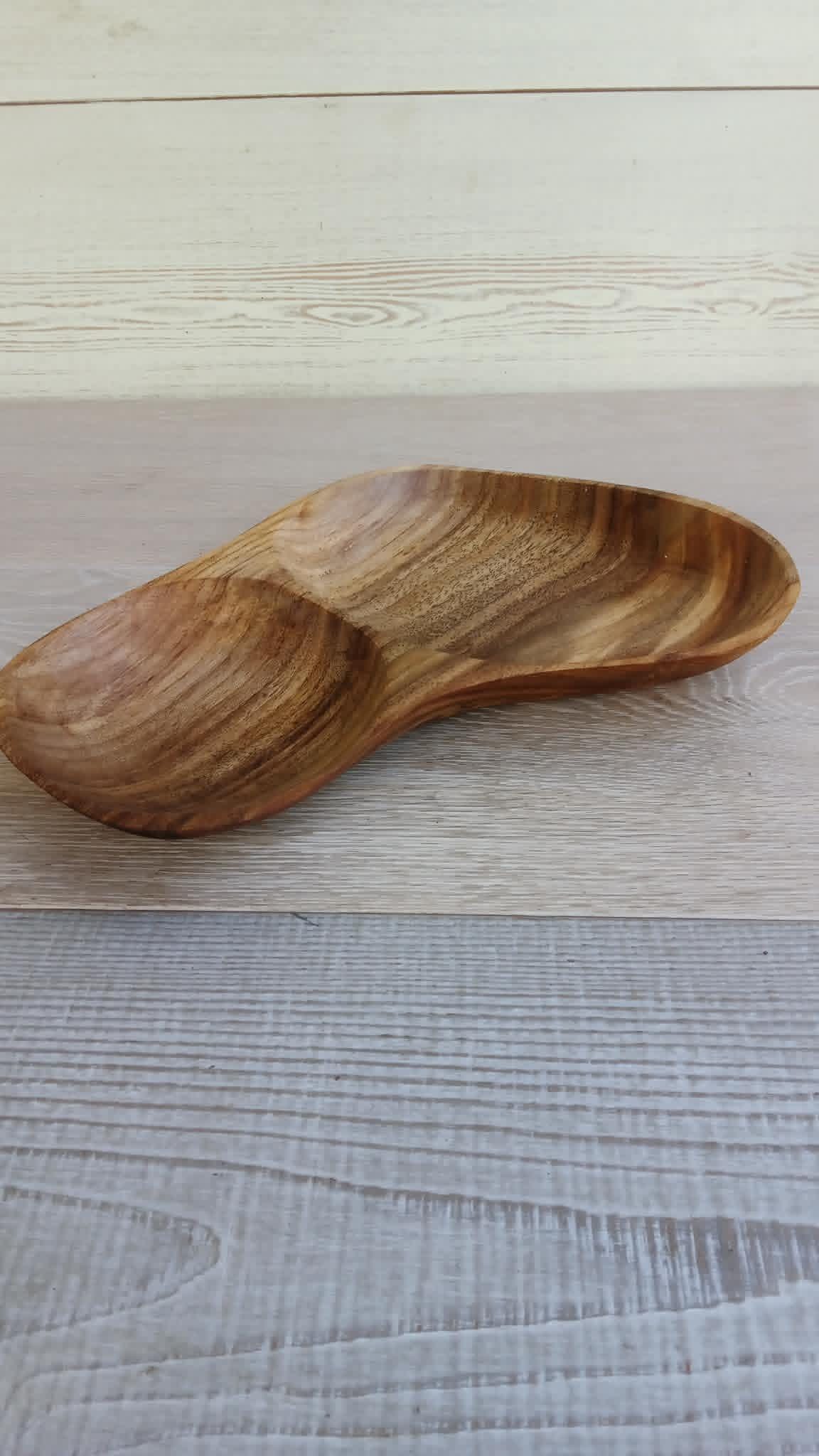 Hand Carved Rustic Wooden Bowl: Walnut wood, Natural Grain — image 3