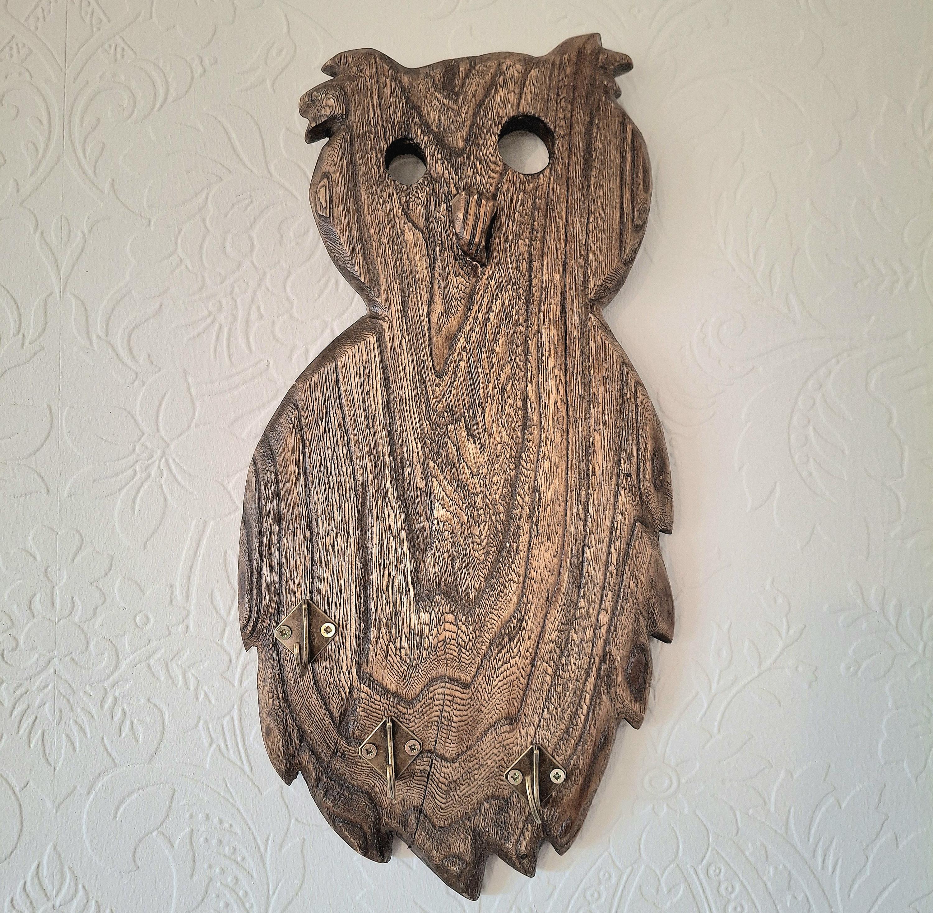 Handcrafted Elm Coat Rack: Rustic Farmhouse Wall Hanger — image 9