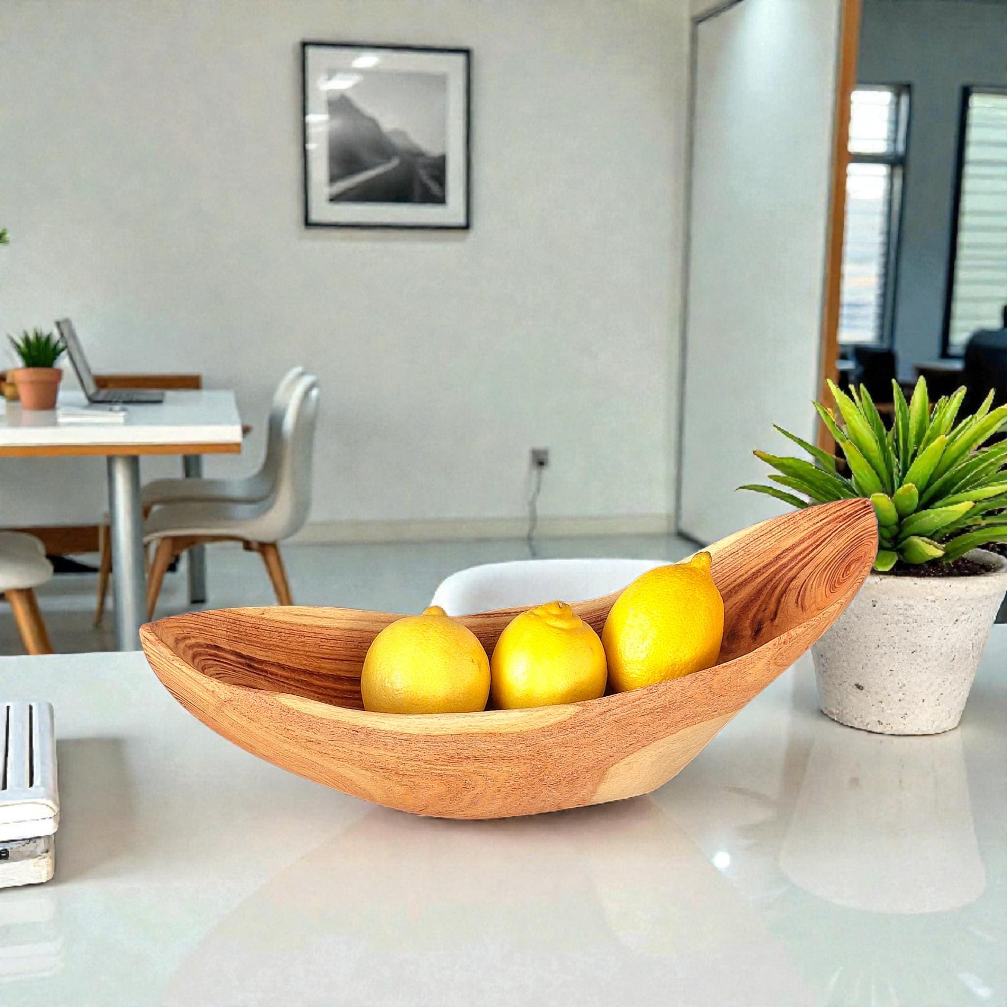 Handmade Wooden Bowl: Rustic Cottage Kitchen Decor — image 2