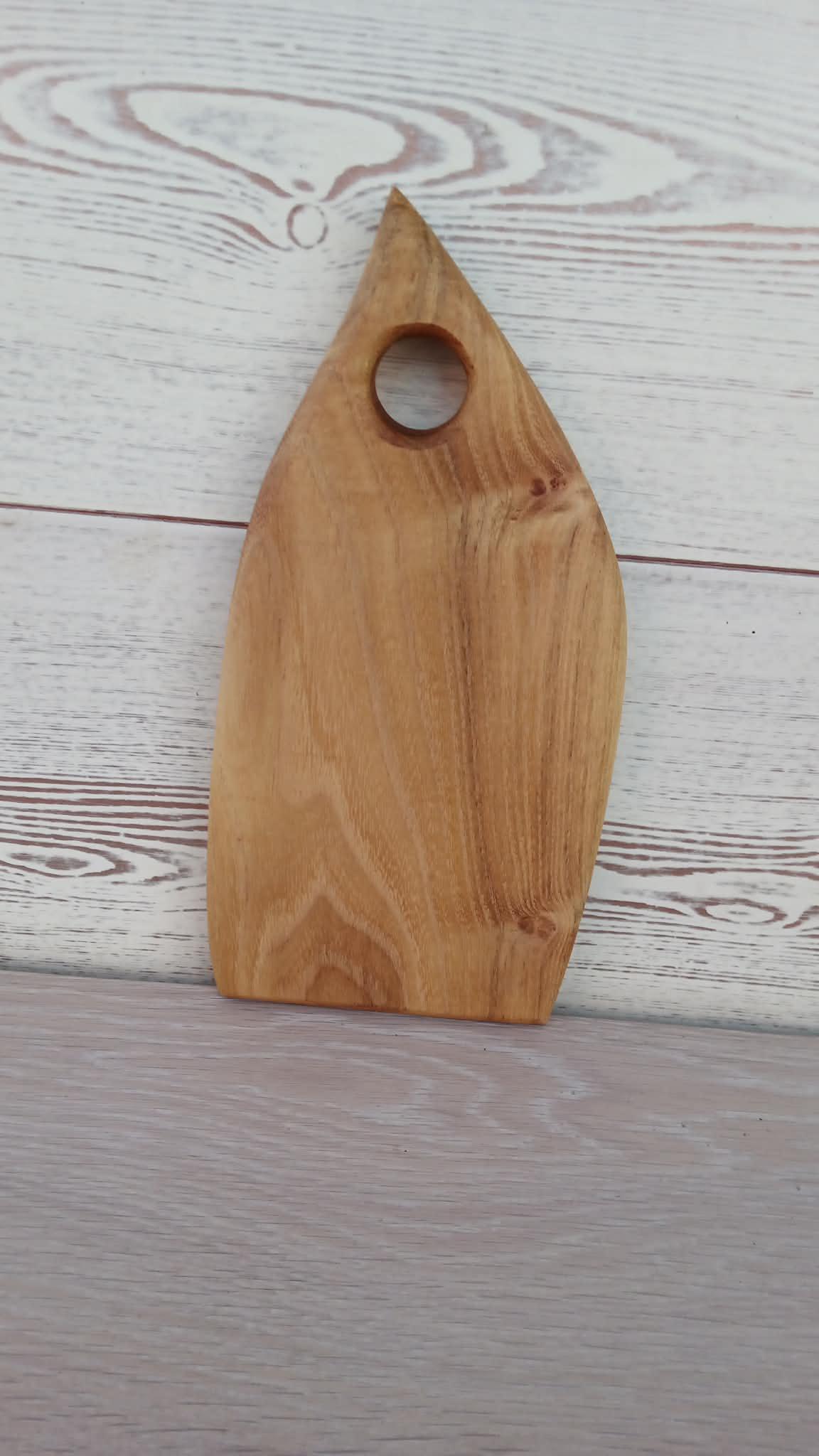 Handmade Wooden Chopping Board: Rustic Cheese & Charcuterie Serving Platter — image 4
