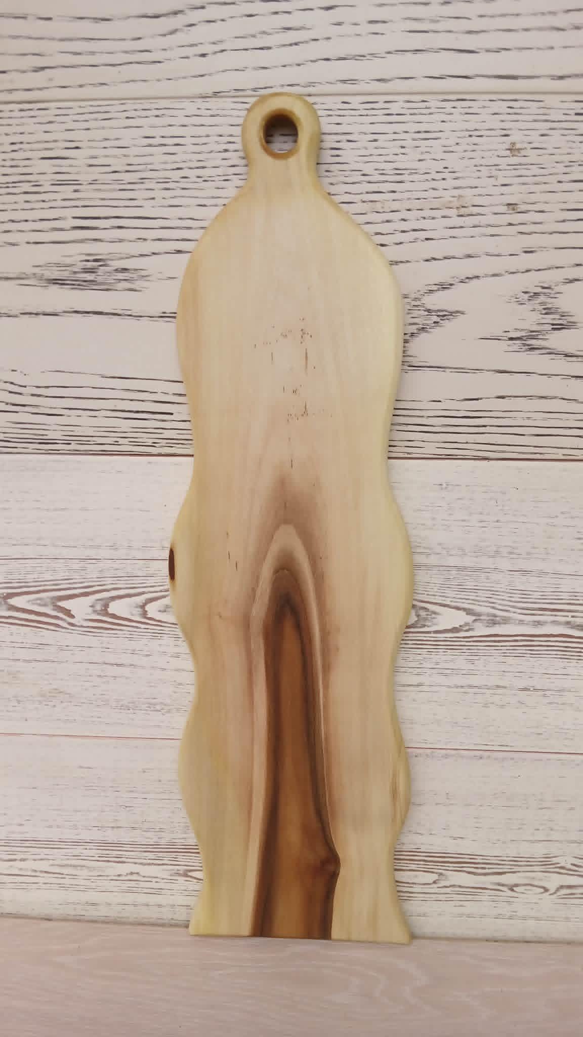 Handmade Chopping Boards: Rustic Wooden Cutting Board — image 3