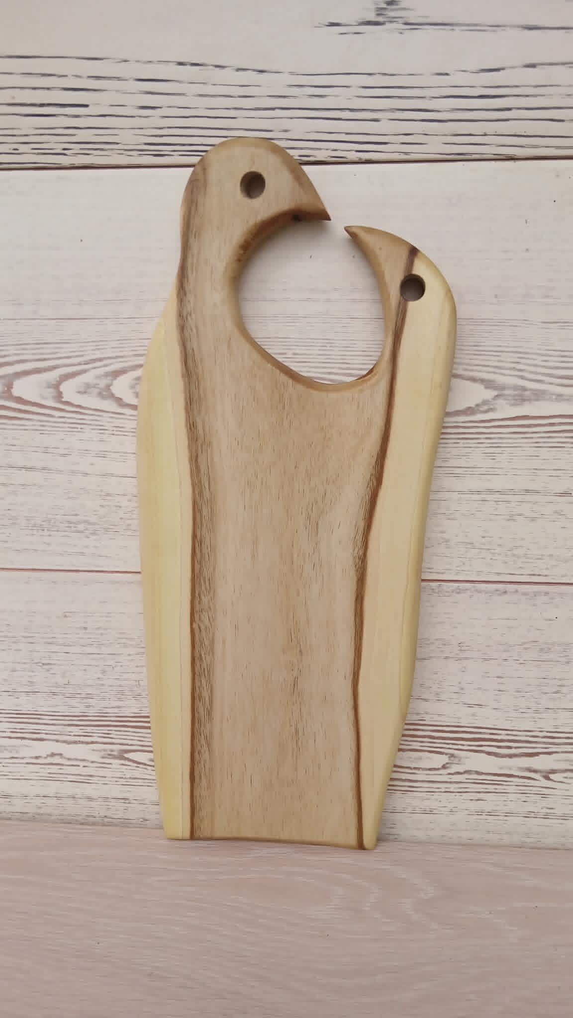 Handmade Chopping Boards: Rustic Wooden Cutting Board — image 4