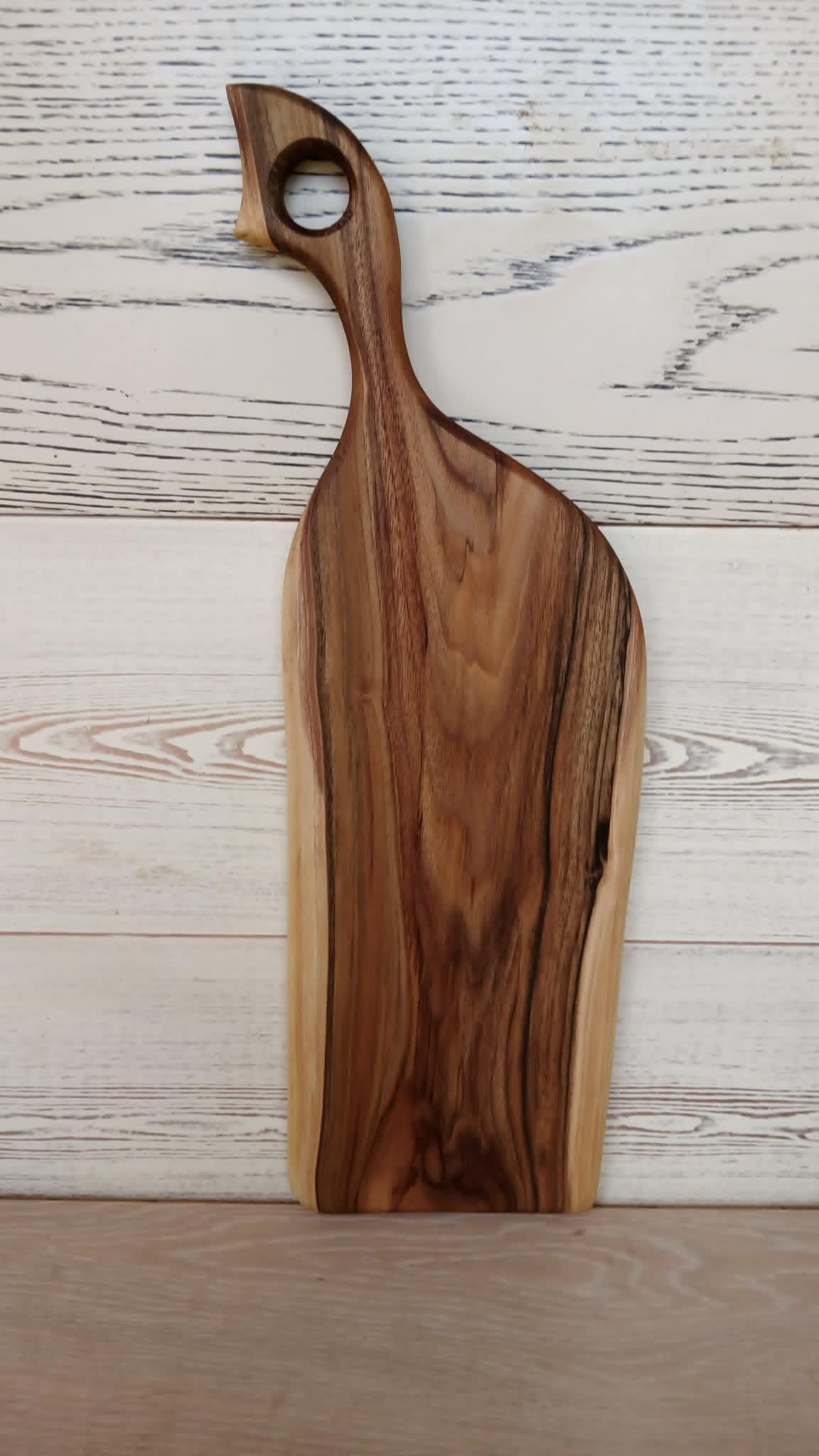 Handmade Walnut Chopping Board, Serving Platter, Charcuterie Board — image 7