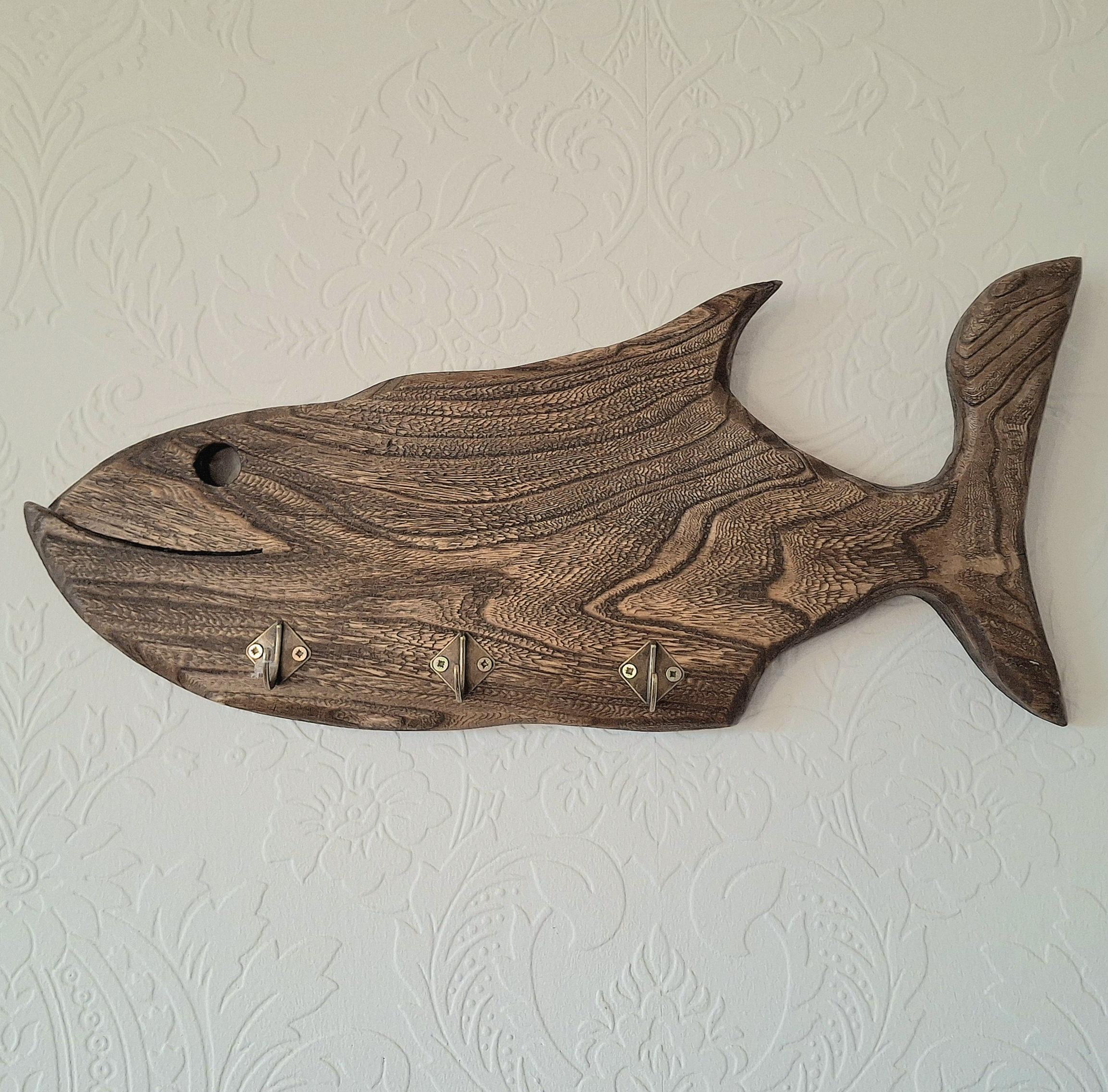 Handmade Elm Coat Rack: Rustic Farmhouse Wall Hanger — image 7