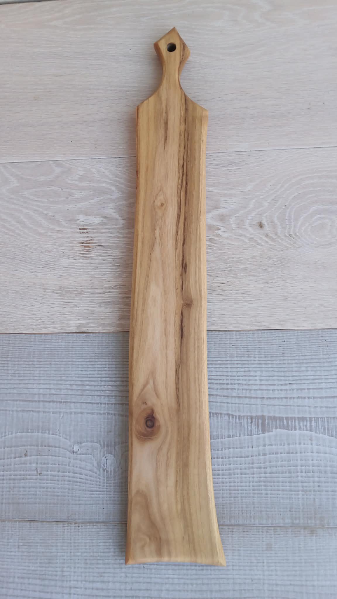 Handcarved Oak Wood Chopping Board, Rustic Bread Board , Serving Tray — image 8