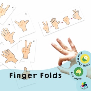 Peut inclure: Un ensemble de cartes colorées avec des illustrations de mains faisant différents plis de doigts. Les cartes sont étiquetées avec "R" pour droite et "L" pour gauche. Les cartes sont sur un fond blanc. Le texte "Finger Folds" est écrit en gros caractères gras sur un fond bleu. Il y a trois autocollants circulaires avec du texte : "Fine Motor Skills", "Cognitive", et "Chana Favors".