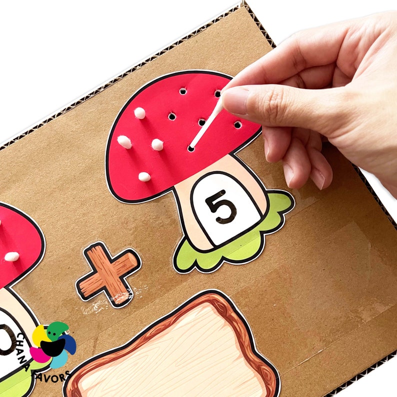 Mushroom Math Mania imprimible Juego de suma Actividad de aprendizaje Promueve la visualización de números y el desarrollo del agarre de pinza imagen 5