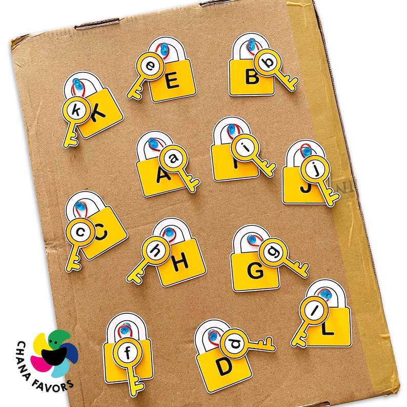 English Letter Locks Printable Fun Matching Game Preschool homeschool resource to Enhance Letter Recognition & Fine Motor Skills. zdjęcie 5