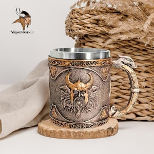Handmade Nordic Viking Mug – Raven & Dragon Odin Tankard – Medieval Beer Cup – Norse Drinking Horn Style – Unique Viking Gift for Men