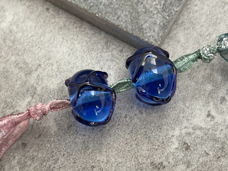 Lampwork Glaspärlor - Ispärlor - Hantverksmässiga glaspärlor av Emma Ralph, EJR Beads SRA Storbritannien. Tillverkade på beställning. bild 4