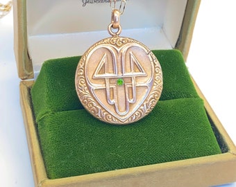 Antique Art Nouveau Gold Green Pendant Necklace, Antique Art Nouveau Jewelry