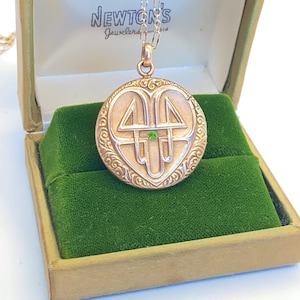 Antique Art Nouveau Gold Green Pendant Necklace, Antique Art Nouveau Jewelry