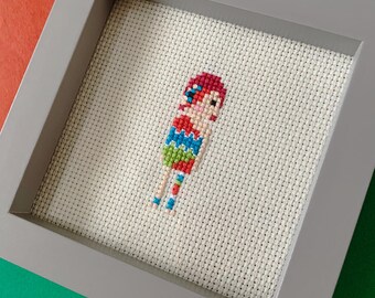 Mini retrato personalizado de punto de cruz de David Bowie Aladdin Sane en píxeles (enmarcado)