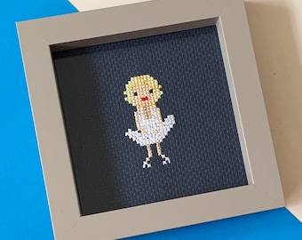Mini retrato personalizado de Marilyn Monroe en punto de cruz en píxeles (enmarcado)