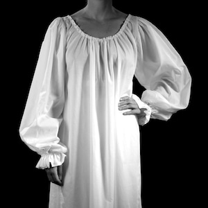 Romantic long Chemise Cotton Batiste, for 16th, 17th, or 18th century, white or black, historic underwear costume cosplay reenactment