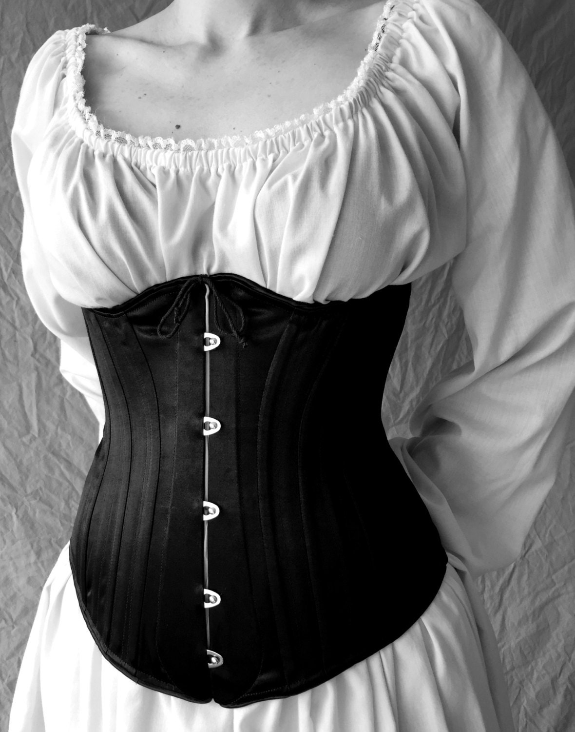 Underbust Victorian Corset C. 1880 Steel Boned Historical Hourglass With  Busk Waspie Brocade Satin or Cotton Coutil, Made to Measure -  Canada