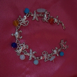 Natural Stone and Agate Sea Life Charm Bracelet