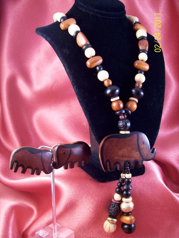 Vintage Baby Elephant Wooden Bead Demi Parure
