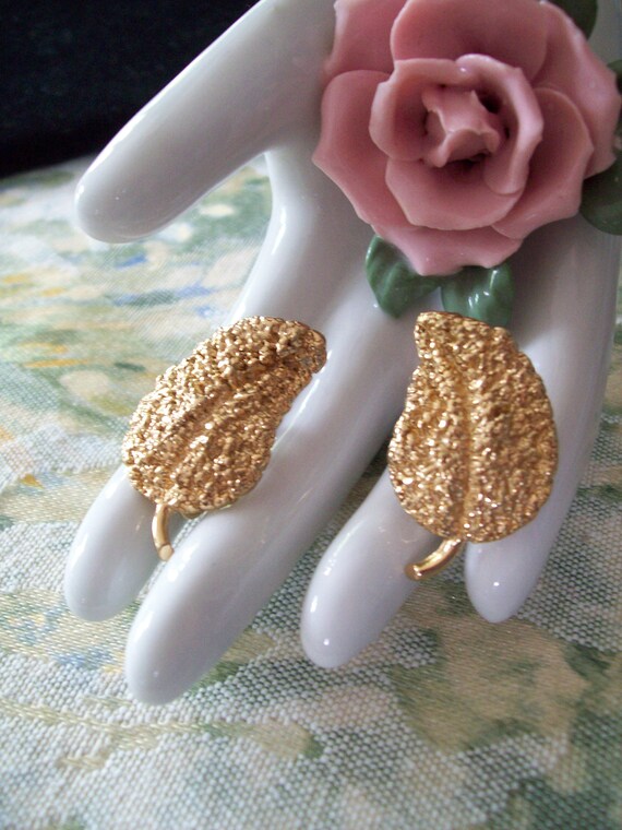 Vintage Napier Textured Golden Leaf Clip Earrings