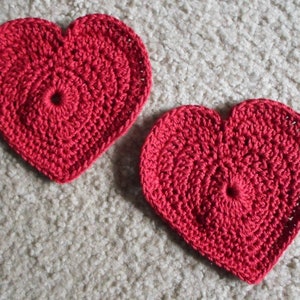 Crochet Heart Coaster - Decoration for Valentine&#39;s Day