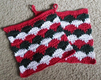 Potholder - Christmas Potholder - Crochet Potholder - Made of Cotton in Forest Green, Red and White