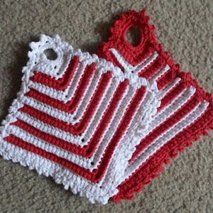 Crochet Potholder - Made of Cotton in in Red and White