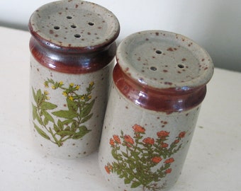 Vintage 1970s Green Garden Herb Transfer Ceramic Salt & Pepper Shaker Set