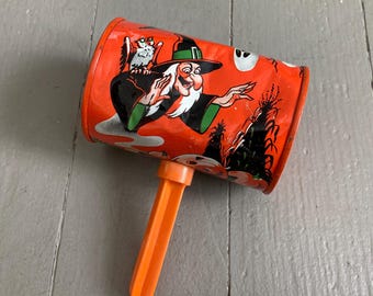 Vintage 1950s 1960s Halloween Mallet Shaker Noisemaker U.S. Metal Toy Mfg Co Plastic Handle